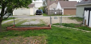 Parking for 4 cars