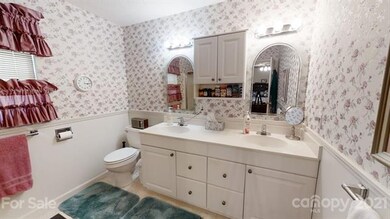 105 Joyce Rd, Hendersonville, NC 28792 - photo 5