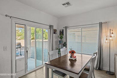 147 E Calle Puente Azul, Sahuarita, AZ 85629 - photo 4