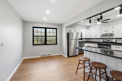 4343 Overton Ln, Cincinnati, OH 45248 - photo 7