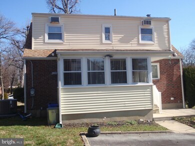 2 N Sycamore Ave, Aldan, PA 19018 - photo 5