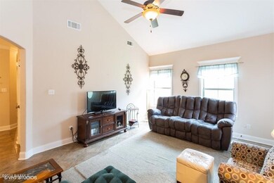 07_306bottlebrushln_2007_LowRes