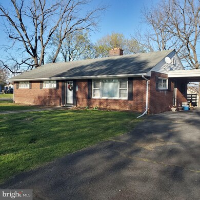 1715 Scranton Ave, Front Royal, VA 22630 - photo 2