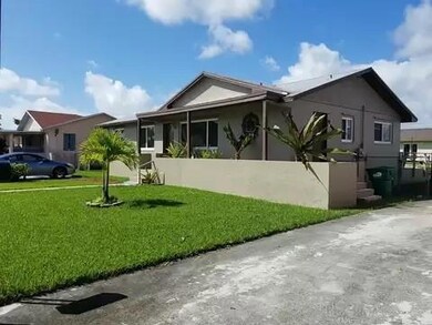 22020 SW 113th Ct, Miami, FL 33170 - photo 4