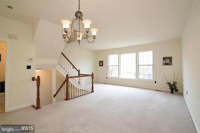 2420 Clover Field Cir, Herndon, VA 20171 - photo 5