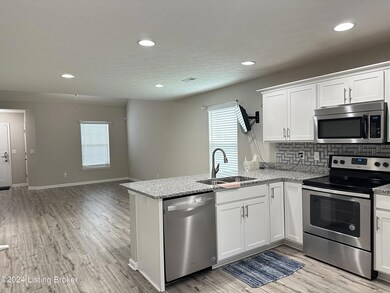 8206 Arbor Meadow Way, Louisville, KY 40228 - photo 3