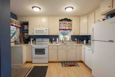 73 Derosia Rd, Lewis Run, PA 16738 - photo 3