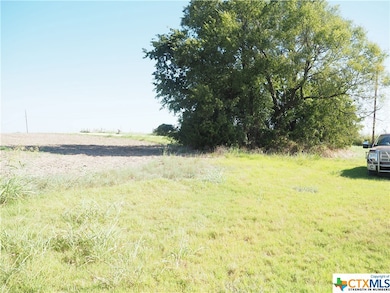 00 Cr 459 461, Lott, TX 76656 - photo 5
