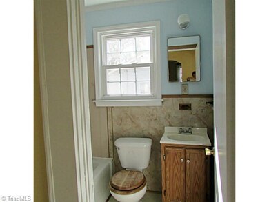 2015 Old Farmer Rd, Asheboro, NC 27205 - photo 5