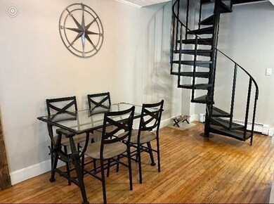 32 Temple St unit 1, Newburyport, MA 01950 - photo 5