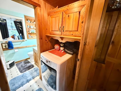 24 Old Harbor Rd, Vinalhaven, ME 04863 - photo 7