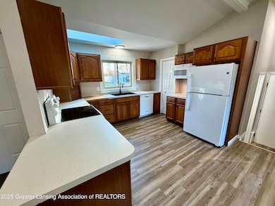 2521 Hopkins Ave, Lansing, MI 48912 - photo 7