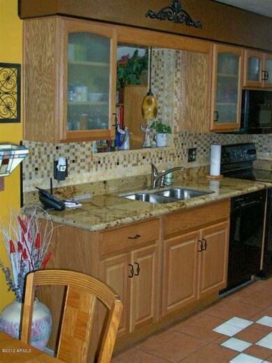 Granit Counter/New Cabinets