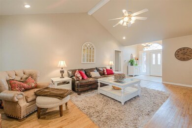 706 Dickerson Cir, Celina, TX 75009 - photo 6