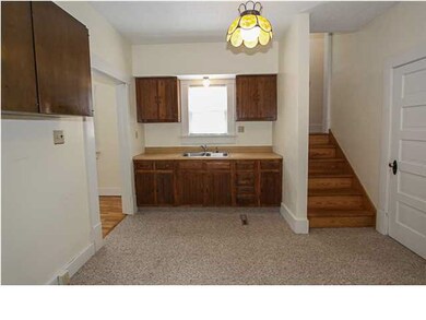 Kitchen w/ Eating Space