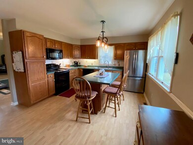 104 Jessica Ct, Leesport, PA 19533 - photo 7