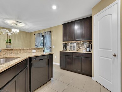 253 Lunette St, Fort Myers, FL 33913 - photo 6