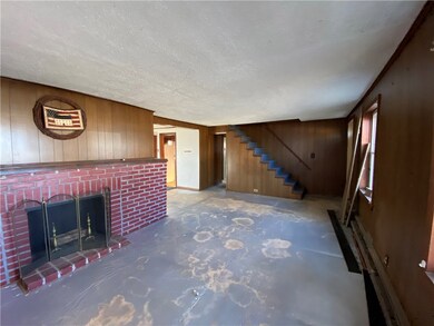 198 Bertenshaw Rd, Woonsocket, RI 02895 - photo 7