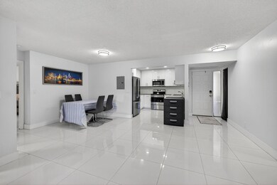 2515 Carambola Cir N, Coconut Creek, FL 33066 - photo 7