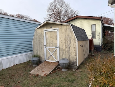 16 3rd St, Beacon Falls, CT 06403 - photo 2