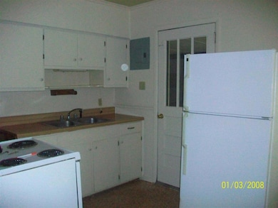 431 S Elm St, Pendleton, SC 29670 - photo 4