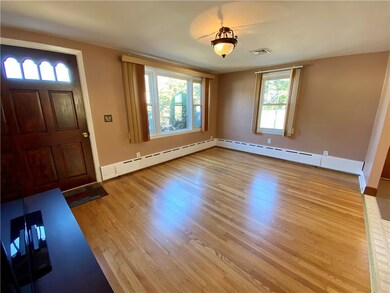 203 Holland St, Cranston, RI 02920 - photo 6