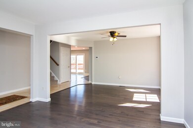 3221 Morefield Ct, Manchester, MD 21102 - photo 4