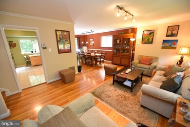 1727 Evelyn Dr, Rockville, MD 20852 - photo 5