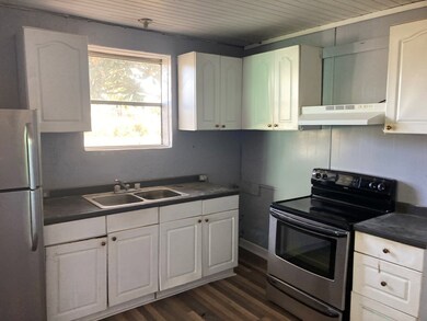 304 Nancy St, Adel, GA 31620 - photo 6