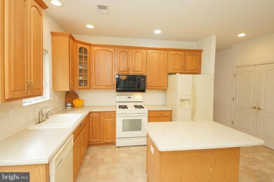 67 Rainflower Ln, Princeton Junction, NJ 08550 - photo 6