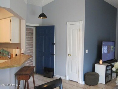 8133 Corky Ln, Jacksonville, FL 32244 - photo 6