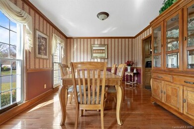 Spacious Dining Room