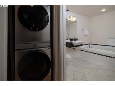 3990 Abbey Ln unit B401, Astoria, OR 97103 - photo 7