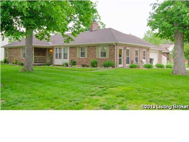 7705 Apple Valley Dr, Louisville, KY 40228 - photo 2