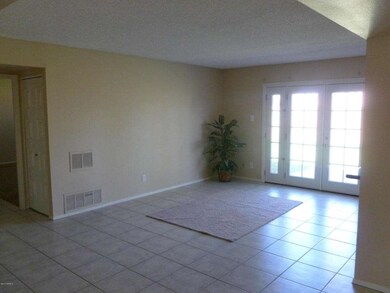 15201 N 35 Drive 253