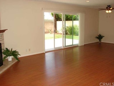 OVERSIZED LIVING/DINIGROOM W/COZY FIREPLACE