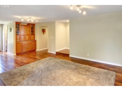 2860 Chuckanut St, Eugene, OR 97408 - photo 7