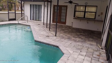 pool lanai area