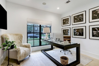 318 Patchester Dr, Houston, TX 77079 - photo 4