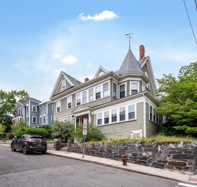 3 Monmouth St unit 4, Somerville, MA 02143 - photo 3