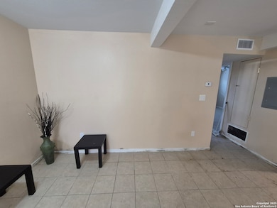 3718 Pleasanton Rd unit 2-102, San Antonio, TX 78221 - photo 4