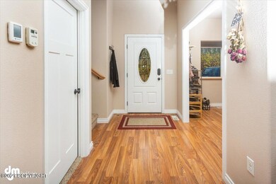 04-Front Entry_DMD_9744