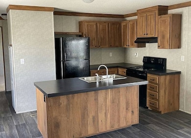 423 E Erie Dr, Fort Pierce, FL 34946 - photo 3