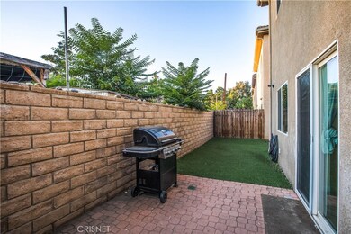 14713 Forest Edge Dr, Sylmar, CA 91342 - photo 3