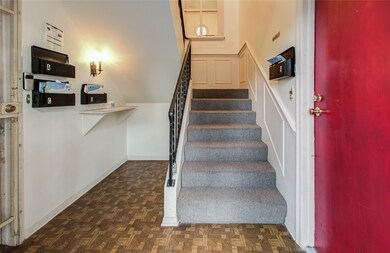 11609 Chimney Rock Rd unit B, Houston, TX 77035 - photo 4