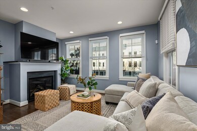 924 N Alfred St, Alexandria, VA 22314 - photo 2