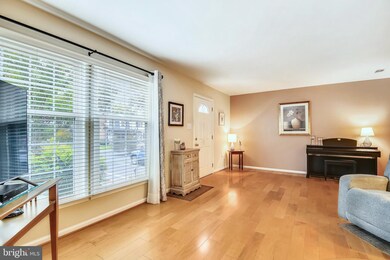 1712 Greentree Ct, Crofton, MD 21114 - photo 6