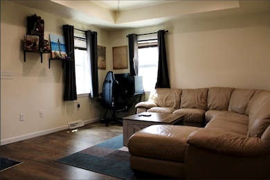 157 E College St, Canonsburg, PA 15317 - photo 5