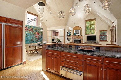 945EastCooper_WEB205