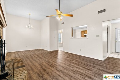 409 E Hogan Dr, Copperas Cove, TX 76522 - photo 6